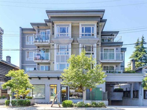 r2577354-1 at 1629 Garden Avenue, Pemberton NV, North Vancouver