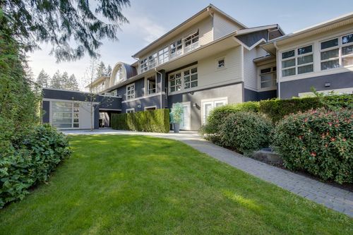 1712151 at 3750 Edgemont Boulevard, Edgemont, North Vancouver