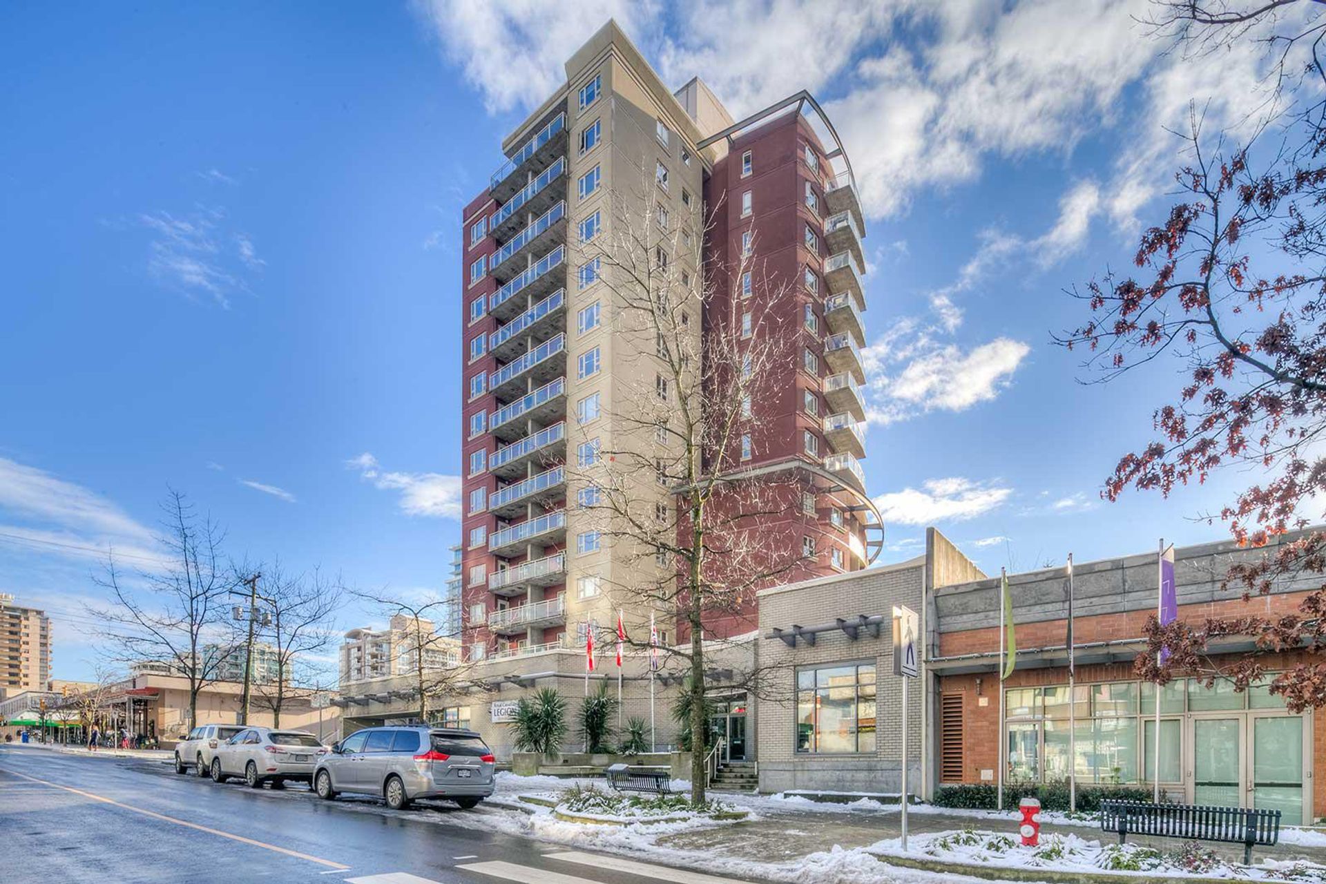 Highland House - alegria-121-w-15th-st-original-1