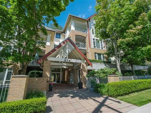 678-queens-road-west-north-vancouver-british-columbia-v7n2l3-r2466515-1-640x480 at 678 W Queens Road, North Vancouver