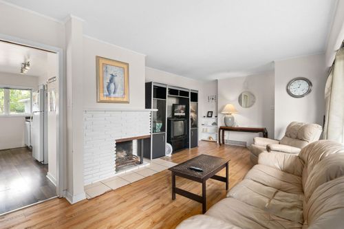 708-e-4th-street-queensbury-north-vancouver-05 at 708 E 4th Street, Queensbury, North Vancouver 708-e-4th-street-queensbury-north-vancouver-05 at 708 E 4th Street, Queensbury, North Vancouver