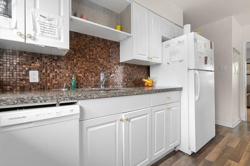 708-e-4th-street-queensbury-north-vancouver-08 at 708 E 4th Street, Queensbury, North Vancouver 708-e-4th-street-queensbury-north-vancouver-08 at 708 E 4th Street, Queensbury, North Vancouver