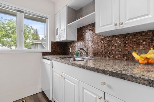 708-e-4th-street-queensbury-north-vancouver-10 at 708 E 4th Street, Queensbury, North Vancouver