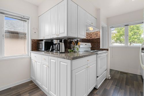 708-e-4th-street-queensbury-north-vancouver-11 at 708 E 4th Street, Queensbury, North Vancouver