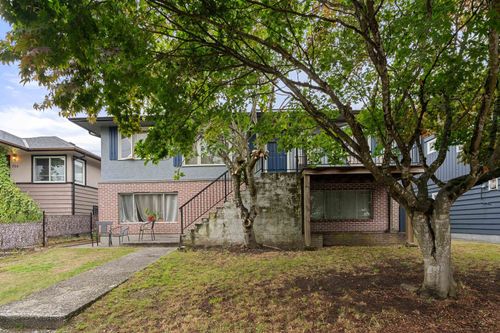 708-e-4th-street-queensbury-north-vancouver-35 at 708 E 4th Street, Queensbury, North Vancouver 708-e-4th-street-queensbury-north-vancouver-35 at 708 E 4th Street, Queensbury, North Vancouver