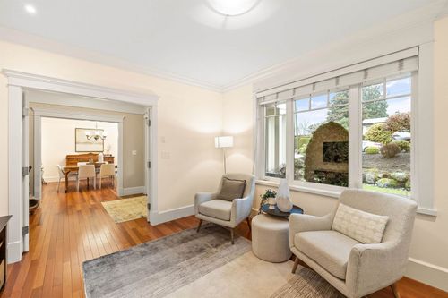 1160-gordon-avenue-ambleside-west-vancouver-06 at 1160 Gordon Avenue, Ambleside, West Vancouver