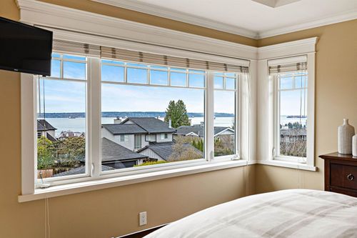 1160-gordon-avenue-ambleside-west-vancouver-17 at 1160 Gordon Avenue, Ambleside, West Vancouver