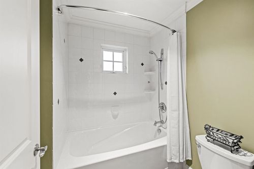 1160-gordon-avenue-ambleside-west-vancouver-27 at 1160 Gordon Avenue, Ambleside, West Vancouver