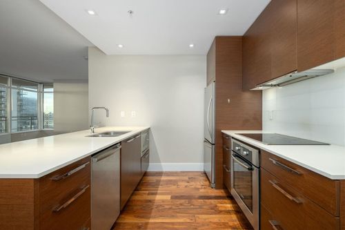 111-e-13th-street-central-lonsdale-north-vancouver-09 at 1305 - 111 E 13th Street, Central Lonsdale, North Vancouver