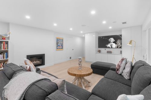 _a733403 at 2955 Bookridge Drive, Edgemont, North Vancouver