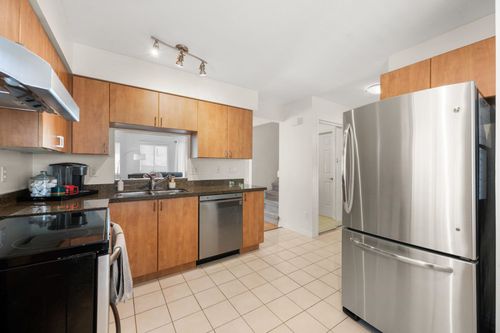 249-e-4th-street-lower-lonsdale-north-vancouver-12 at 4 - 249 E 4th Street, Lower Lonsdale, North Vancouver