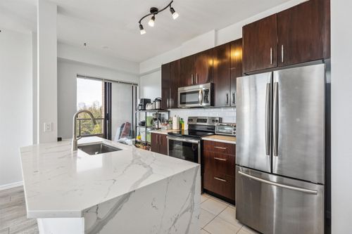 7368-sandborne-avenue-south-slope-burnaby-south-01 at 1005 - 7368 Sandborne Avenue, South Slope, Burnaby South