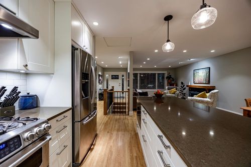 223-w-st-james-road-upper-lonsdale-north-vancouver-08 at 223 W St. James Road, Upper Lonsdale, North Vancouver