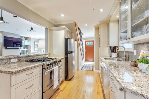 3389-w-2nd-avenue-kitsilano-vancouver-west-09 at 3389 W 2nd Avenue, Kitsilano, Vancouver West