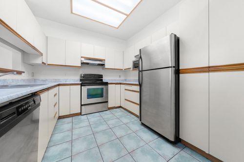 2800-chesterfield-avenue-upper-lonsdale-north-vancouver-03 at 304 - 2800 Chesterfield Avenue, Upper Lonsdale, North Vancouver