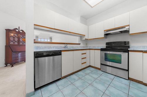 2800-chesterfield-avenue-upper-lonsdale-north-vancouver-04 at 304 - 2800 Chesterfield Avenue, Upper Lonsdale, North Vancouver