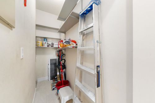 2800-chesterfield-avenue-upper-lonsdale-north-vancouver-23 at 304 - 2800 Chesterfield Avenue, Upper Lonsdale, North Vancouver