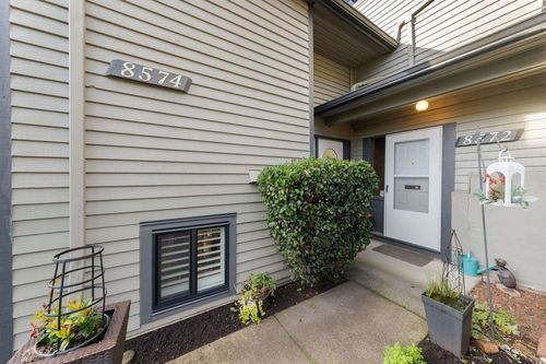 8574-woodgrove-place-forest-hills-bn-burnaby-north-23 at 8574 Woodgrove Place, Forest Hills BN, Burnaby North