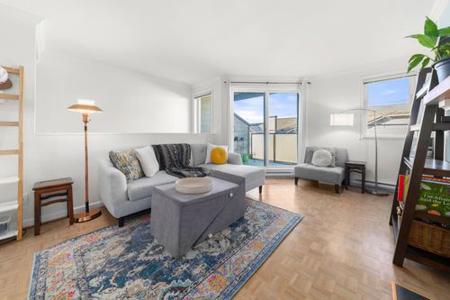 148-w-18th-street-central-lonsdale-north-vancouver-03 at 148 W 18th Street, Central Lonsdale, North Vancouver