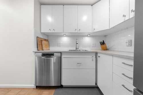 148-w-18th-street-central-lonsdale-north-vancouver-16 at 148 W 18th Street, Central Lonsdale, North Vancouver