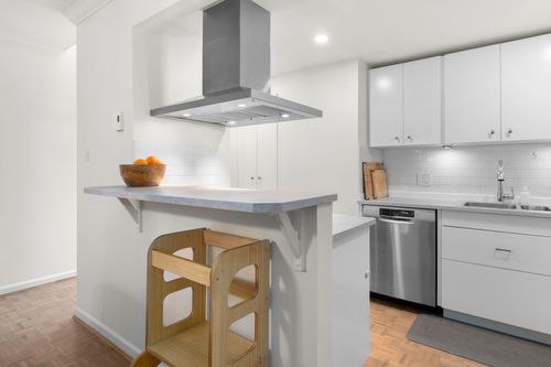 148-w-18th-street-central-lonsdale-north-vancouver-17 at 148 W 18th Street, Central Lonsdale, North Vancouver