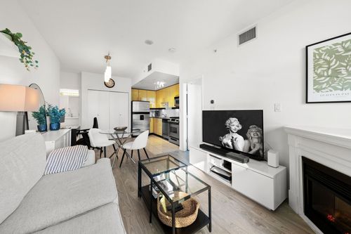 168-e-esplanade-avenue-lower-lonsdale-north-vancouver-10-1 at 704 - 168 E Esplanade Avenue, Lower Lonsdale, North Vancouver