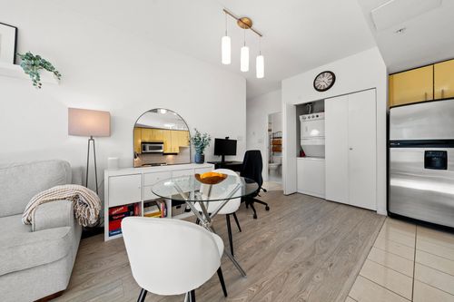 168-e-esplanade-avenue-lower-lonsdale-north-vancouver-14 at 704 - 168 E Esplanade Avenue, Lower Lonsdale, North Vancouver