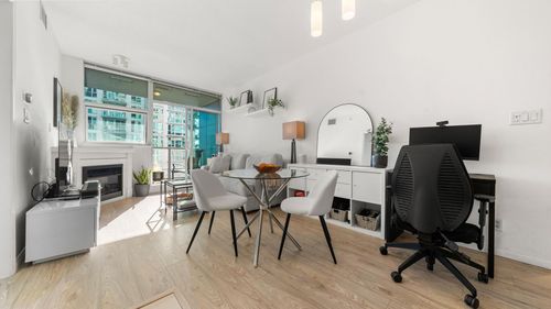 168-e-esplanade-avenue-lower-lonsdale-north-vancouver-16 at 704 - 168 E Esplanade Avenue, Lower Lonsdale, North Vancouver