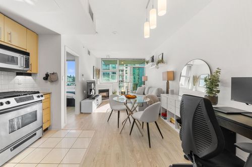 168-e-esplanade-avenue-lower-lonsdale-north-vancouver-17 at 704 - 168 E Esplanade Avenue, Lower Lonsdale, North Vancouver