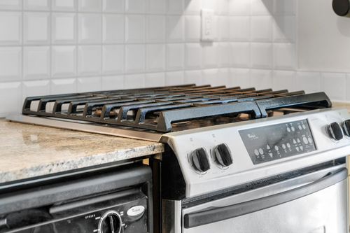 168-e-esplanade-avenue-lower-lonsdale-north-vancouver-21-1 at 704 - 168 E Esplanade Avenue, Lower Lonsdale, North Vancouver