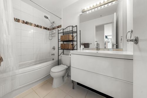 168-e-esplanade-avenue-lower-lonsdale-north-vancouver-29-1 at 704 - 168 E Esplanade Avenue, Lower Lonsdale, North Vancouver