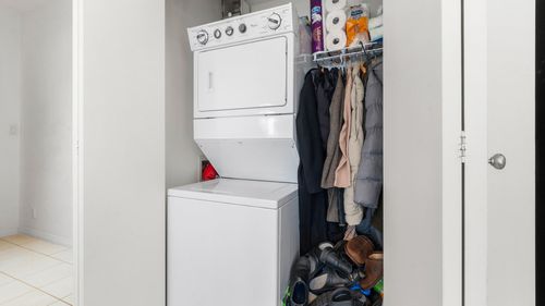 168-e-esplanade-avenue-lower-lonsdale-north-vancouver-32 at 704 - 168 E Esplanade Avenue, Lower Lonsdale, North Vancouver