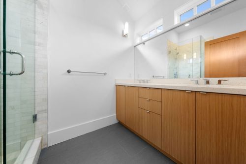 50-web-or-mls-1-17 at 2912 Yale Street, Hastings Sunrise, Vancouver East