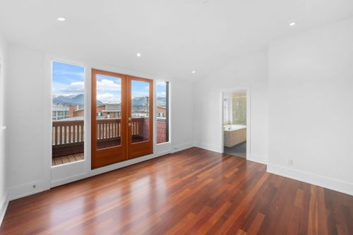 52-web-or-mls-1-5 at 2912 Yale Street, Hastings Sunrise, Vancouver East