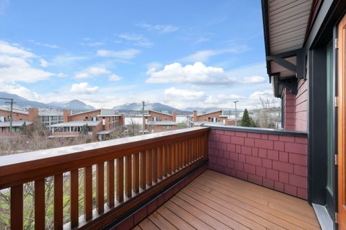 54-web-or-mls-1-7 at 2912 Yale Street, Hastings Sunrise, Vancouver East