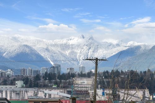 57-web-or-mls-1-2 at 2912 Yale Street, Hastings Sunrise, Vancouver East