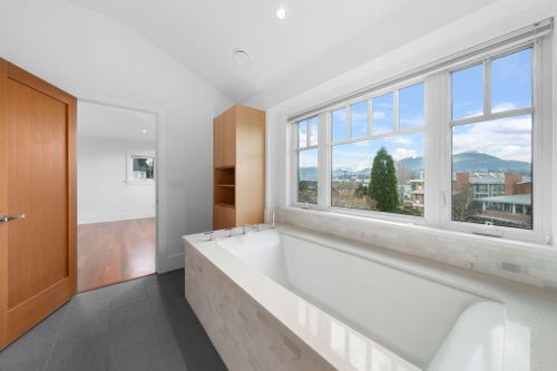 61-web-or-mls-1-11 at 2912 Yale Street, Hastings Sunrise, Vancouver East