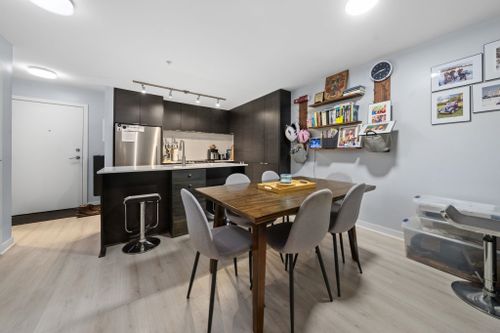 1679-lloyd-avenue-pemberton-nv-north-vancouver-08 at 204 - 1679 Lloyd Avenue, Pemberton NV, North Vancouver