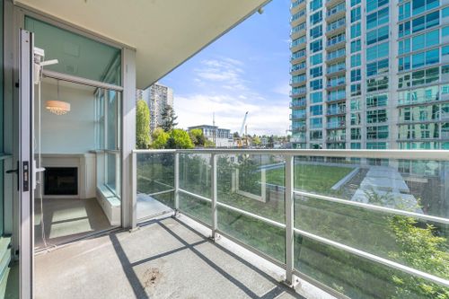 168-e-esplanade-avenue-lower-lonsdale-north-vancouver-04 at 605 - 168 E Esplanade Avenue, Lower Lonsdale, North Vancouver