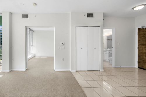 168-e-esplanade-avenue-lower-lonsdale-north-vancouver-15 at 605 - 168 E Esplanade Avenue, Lower Lonsdale, North Vancouver