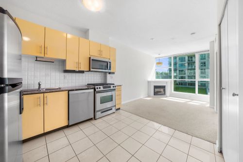 168-e-esplanade-avenue-lower-lonsdale-north-vancouver-22 at 605 - 168 E Esplanade Avenue, Lower Lonsdale, North Vancouver