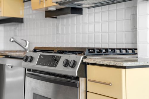 168-e-esplanade-avenue-lower-lonsdale-north-vancouver-23 at 605 - 168 E Esplanade Avenue, Lower Lonsdale, North Vancouver