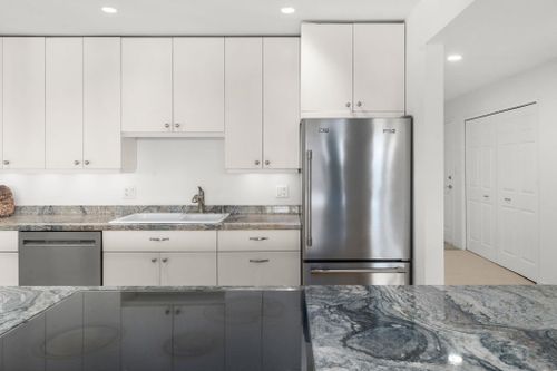 2408-haywood-avenue-dundarave-west-vancouver-09 at 201 - 2408 Haywood Avenue, Dundarave, West Vancouver