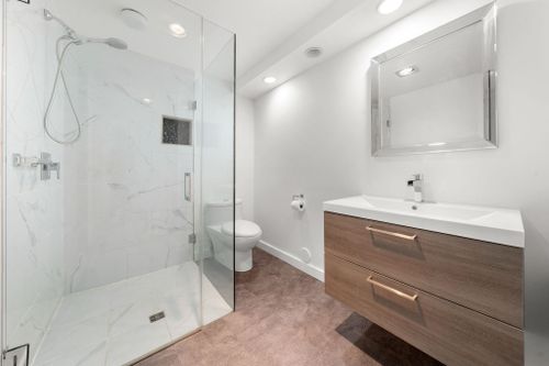 2408-haywood-avenue-dundarave-west-vancouver-27 at 201 - 2408 Haywood Avenue, Dundarave, West Vancouver