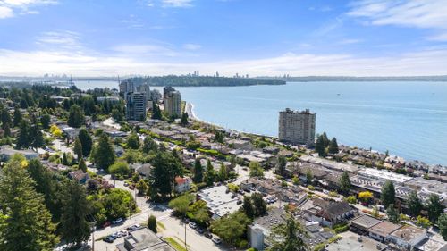 2408-haywood-avenue-dundarave-west-vancouver-36 at 201 - 2408 Haywood Avenue, Dundarave, West Vancouver