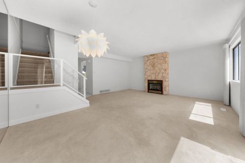 7319-coronado-drive-montecito-burnaby-north-05 at 7319 Coronado Drive, Montecito, Burnaby North