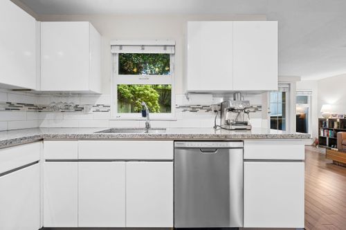 1023-wolfe-avenue-cambie-vancouver-west-20 at 106 - 1023 Wolfe Avenue, Cambie, Vancouver West 1023-wolfe-avenue-cambie-vancouver-west-20 at 106 - 1023 Wolfe Avenue, Cambie, Vancouver West