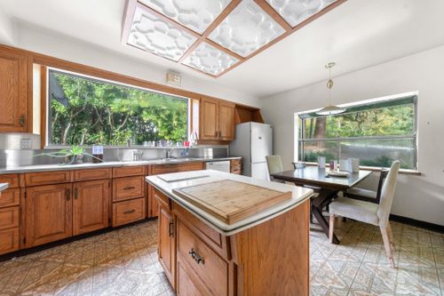 3041-st-marys-avenue-upper-lonsdale-north-vancouver-10 at 3041 St. Marys Avenue, Upper Lonsdale, North Vancouver