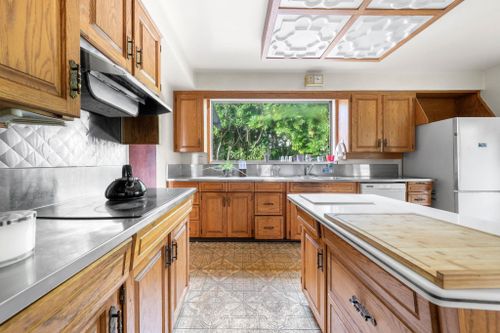 3041-st-marys-avenue-upper-lonsdale-north-vancouver-11 at 3041 St. Marys Avenue, Upper Lonsdale, North Vancouver