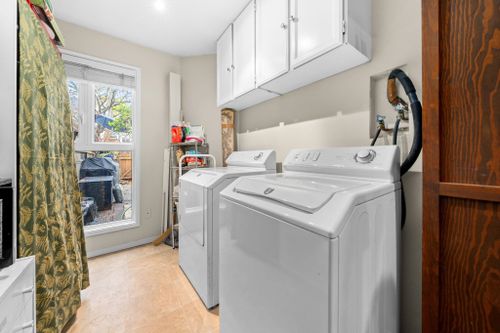 230-w-15th-street-central-lonsdale-north-vancouver-34 at 6 - 230 W 15th Street, Central Lonsdale, North Vancouver